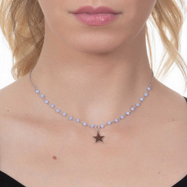 collana con pendente a forma di stella