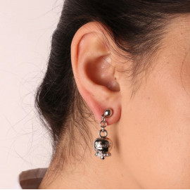 Orecchini in Metallo campanella con scritta capri impreziosita da cristalli