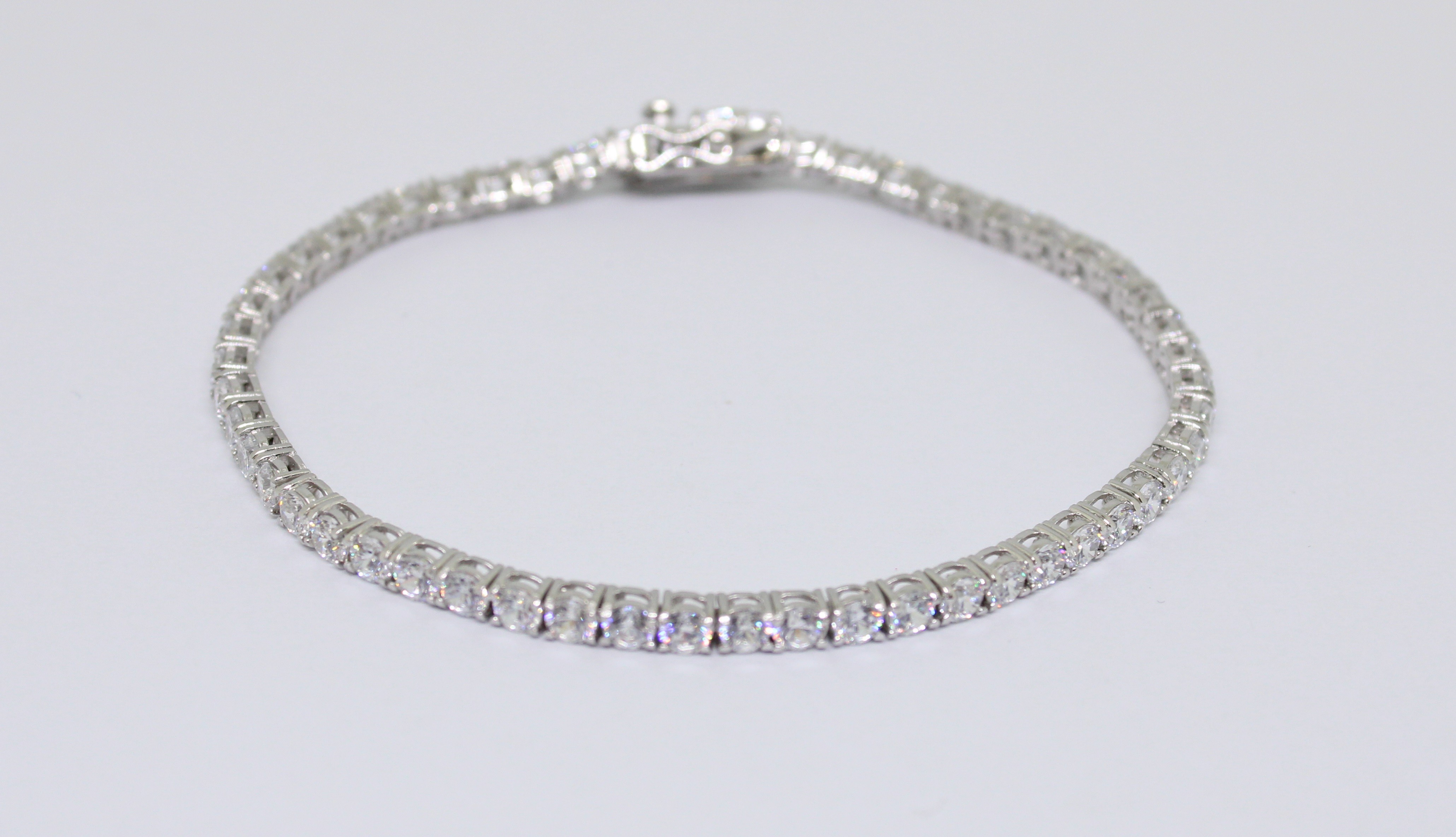 Bracciale Tennis In Argento 925 – Amorili – Spessore 3 Mm – Lunghezza 18 Cm – Colore Rosso – Gioiello Elegante Per Donna