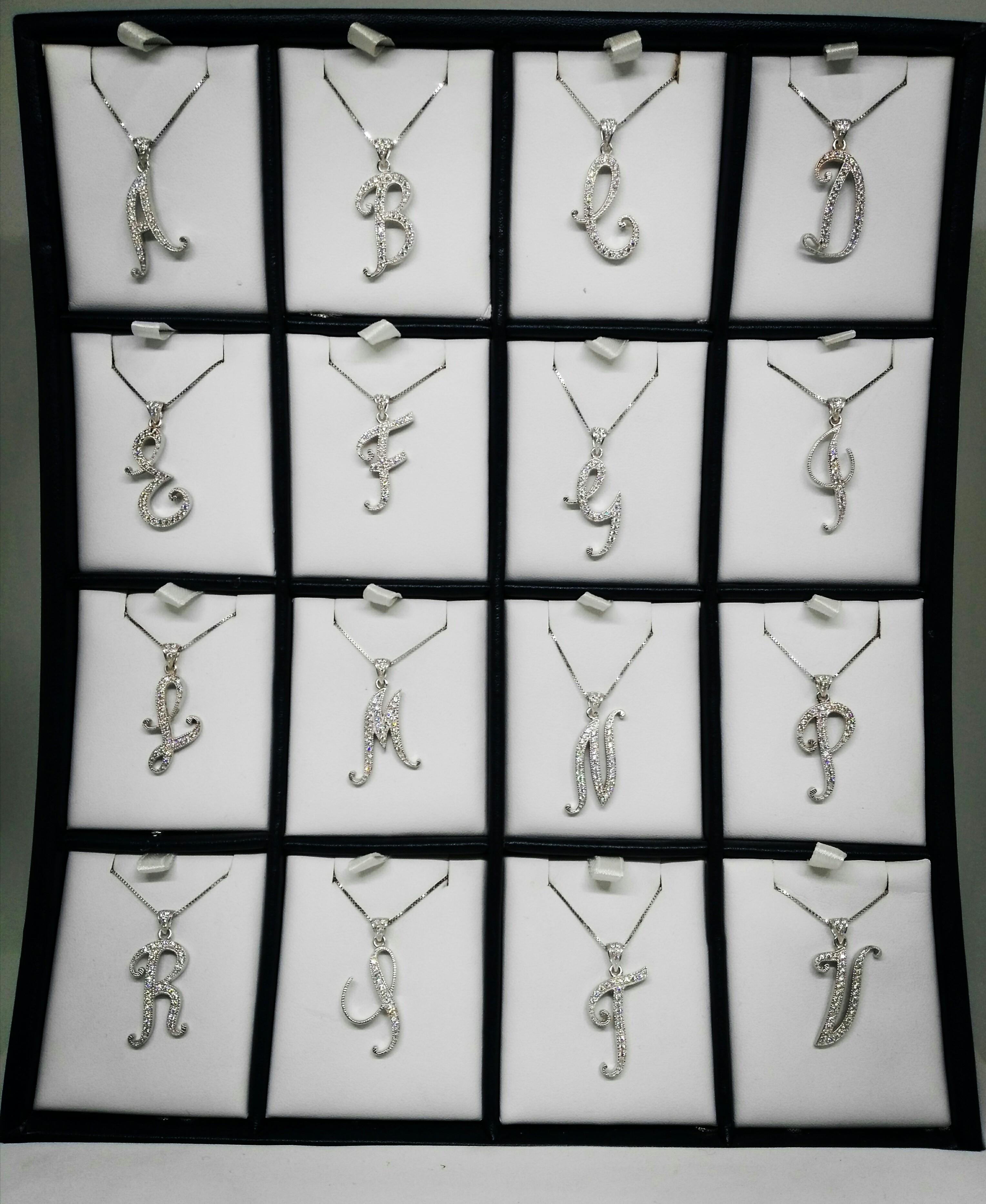 Collana Con Iniziale In Argento 925 Per Donna E Ragazza – WANDA PLATA – Ciondolo Rotondo Con Lettera – Catena 45+5 Cm - 3
